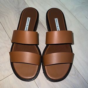 Manolo Blahnik Gadmu leather sandals